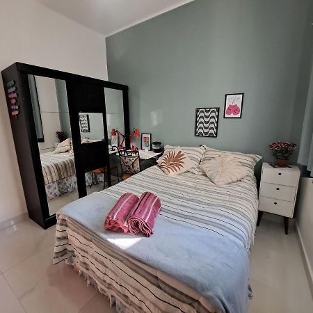 Quarto Privativo No Melhor De Botafogo Com Anfitria - Home With Host Rio de Janeiro Extérieur photo