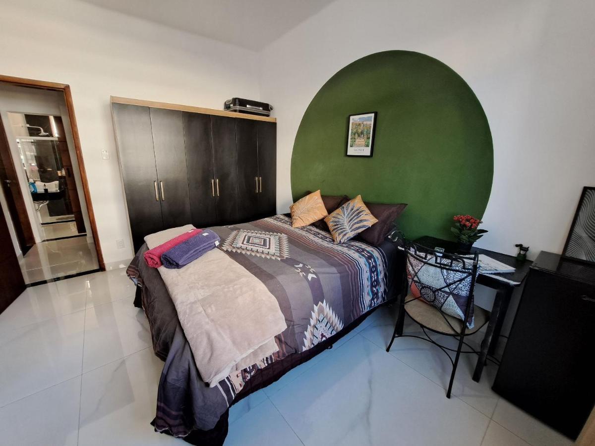 Quarto Privativo No Melhor De Botafogo Com Anfitria - Home With Host Rio de Janeiro Extérieur photo