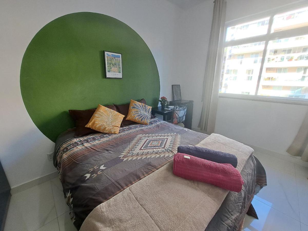 Quarto Privativo No Melhor De Botafogo Com Anfitria - Home With Host Rio de Janeiro Extérieur photo